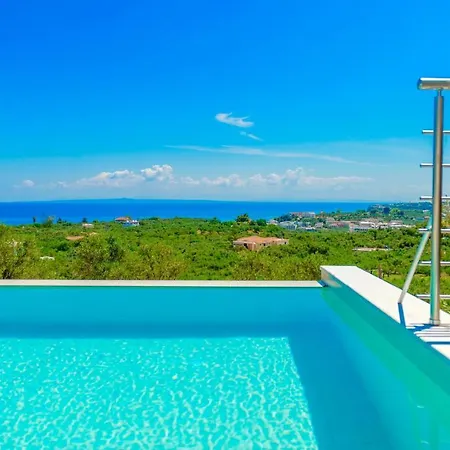 Villa Oliveto Plános