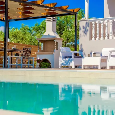 Oliveto Villa